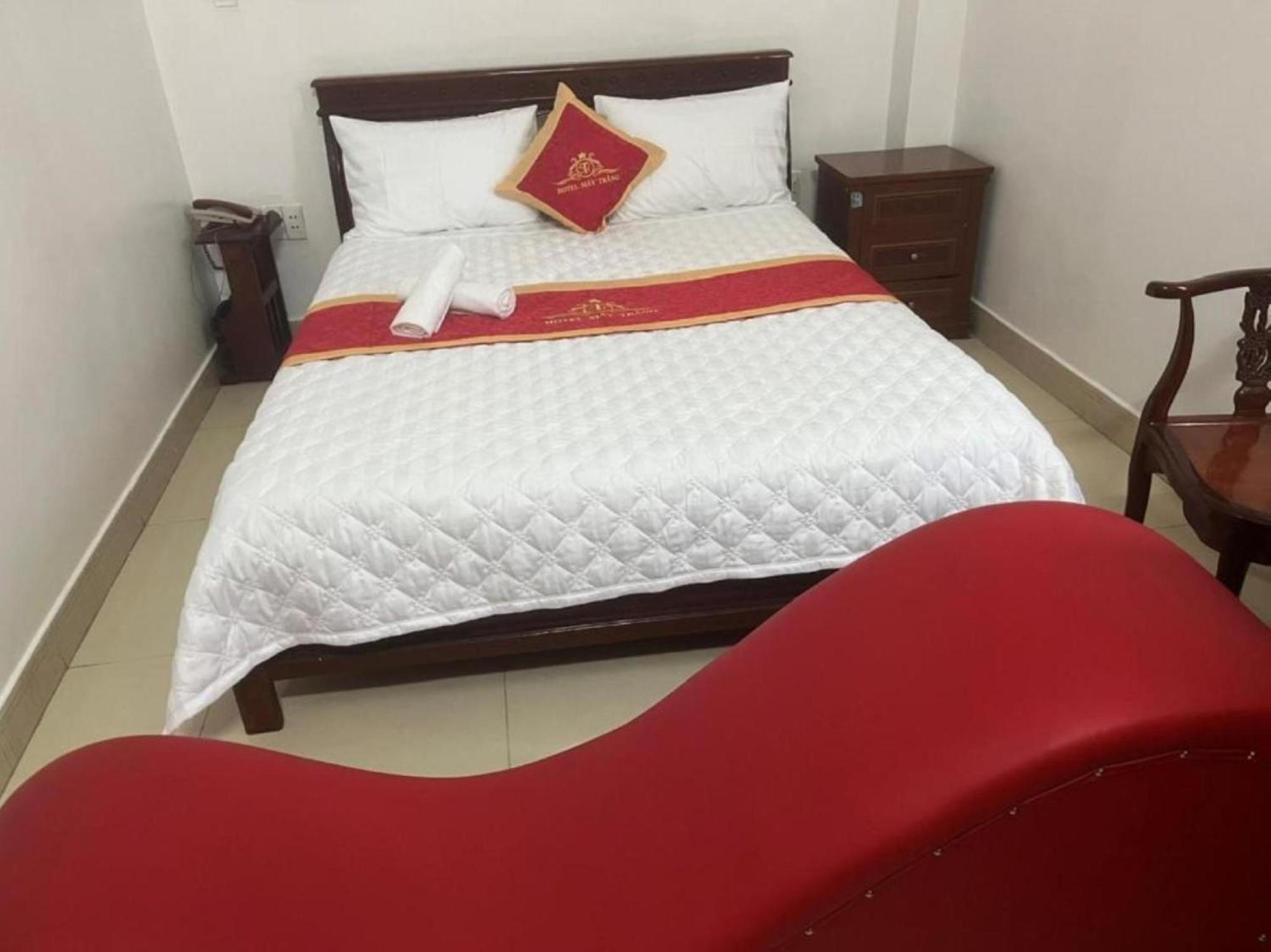 Trang Khách sạn