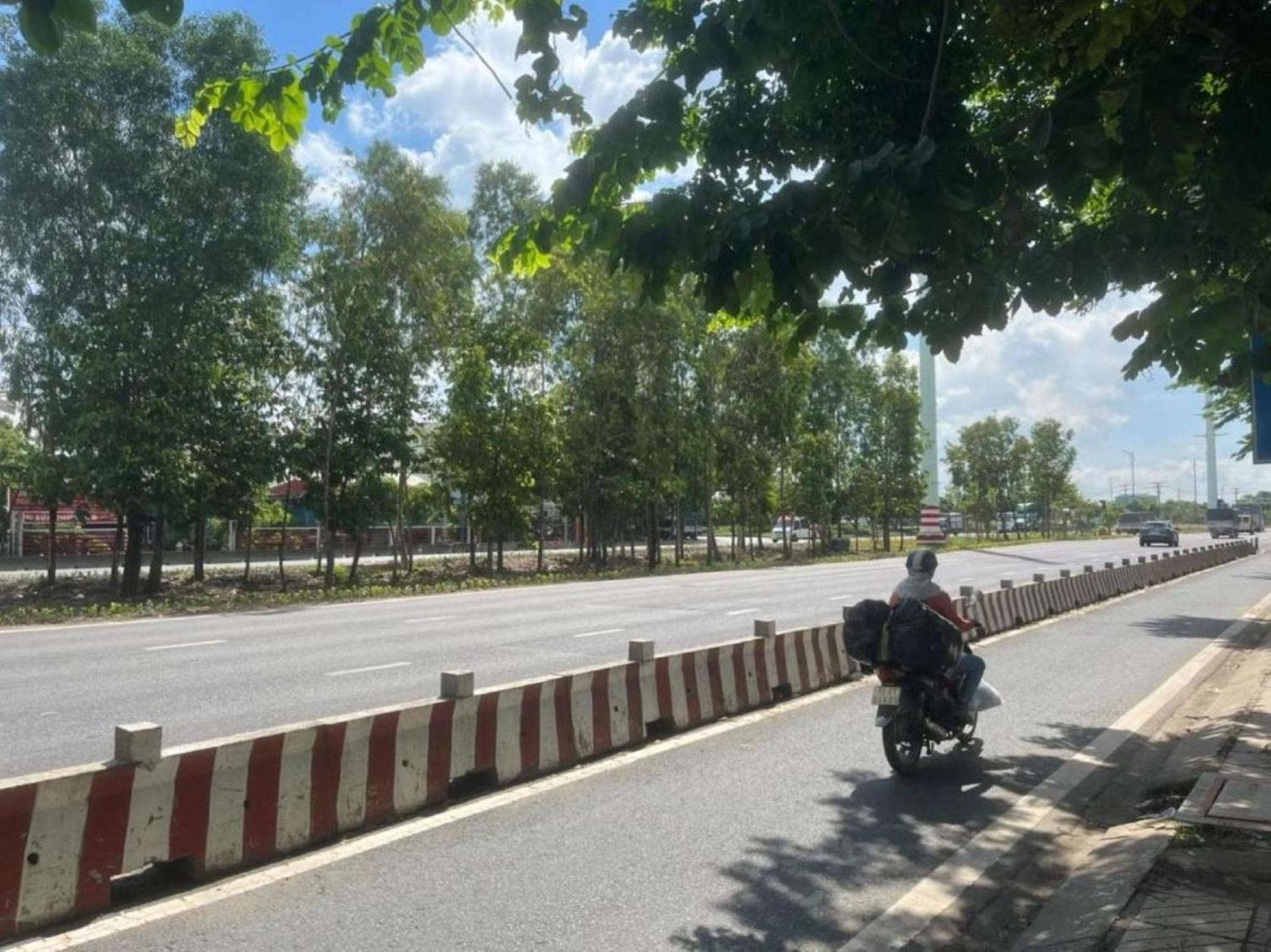 Trang Khách sạn *